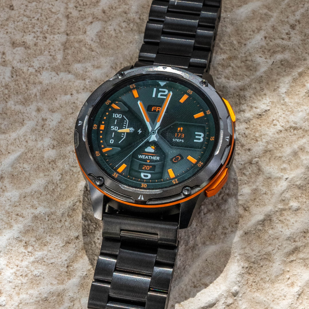 Smartwatch Carbon Odyssey