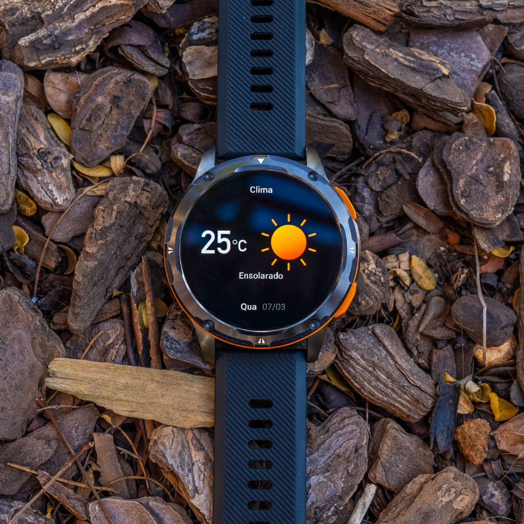 Smartwatch Carbon Odyssey