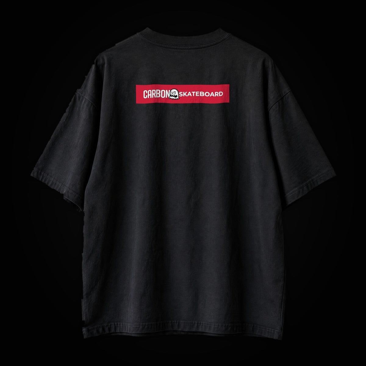Box preta: camiseta em fundo preto